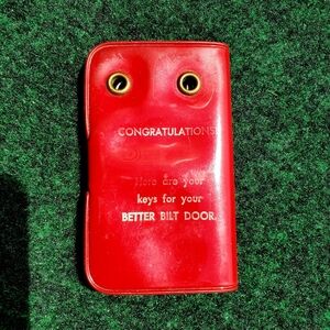 VTG Red Plastic S-4 Sping Hook Key Holder Snap Close Case Organizer Pouch Retro